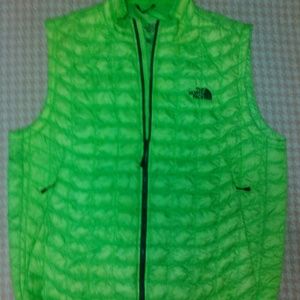 NORTH FACE PUFFER VEST